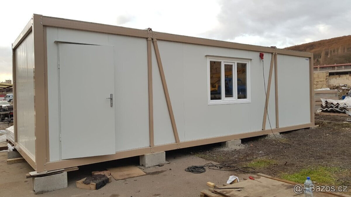 Obytný/kancelářský kontejner o rozměru 3 x 8 m - 3