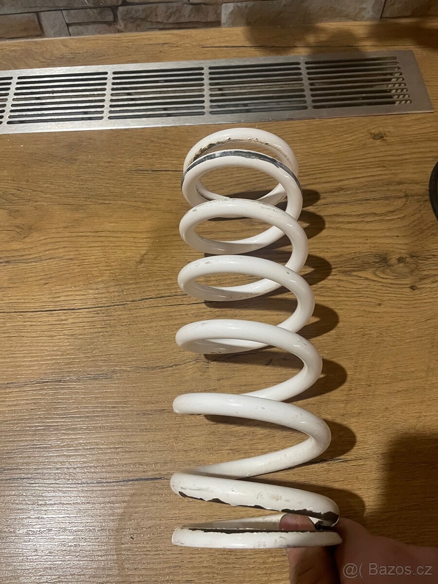 Pružina WP 42/240 J/V - 3