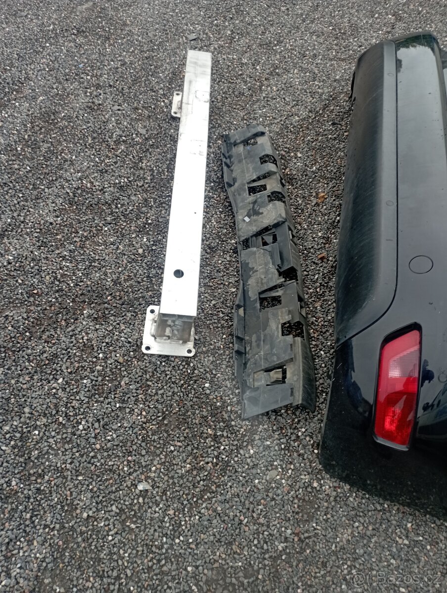 C4 PICASSO RV 2018 ZADNÍ NÁRAZNÍK S ČIDLY A VÝZTUHAMI - 3