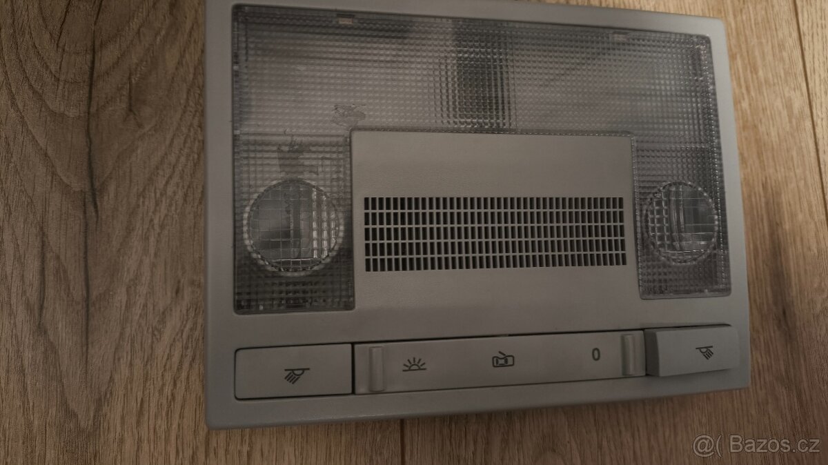 Lampičky - osvětlení interiéru VW Polo - 3