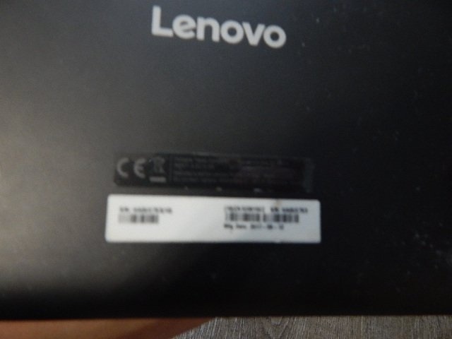 Ipad a Lenovo tablety - 3