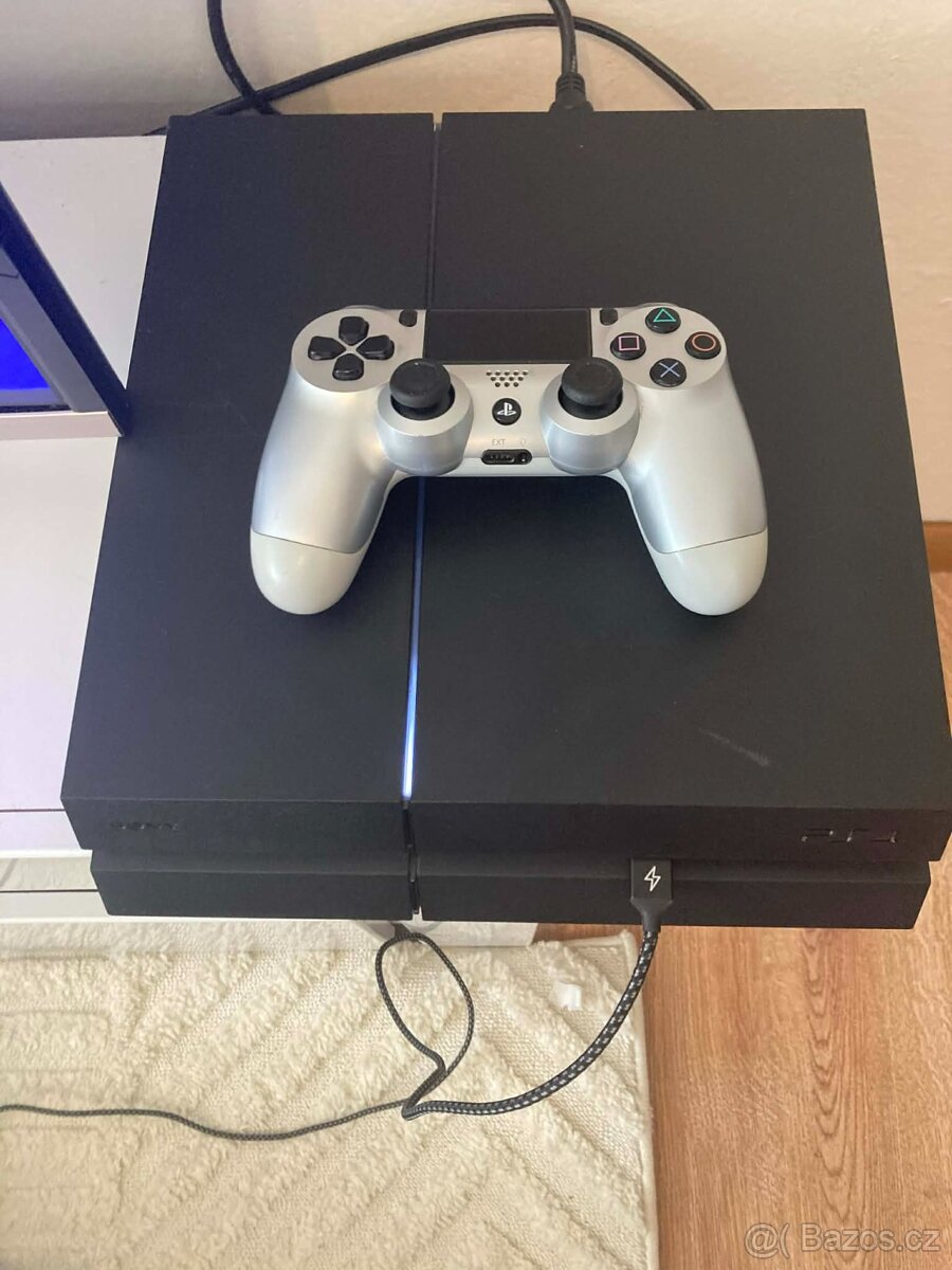 PlayStation 4 fat - 3