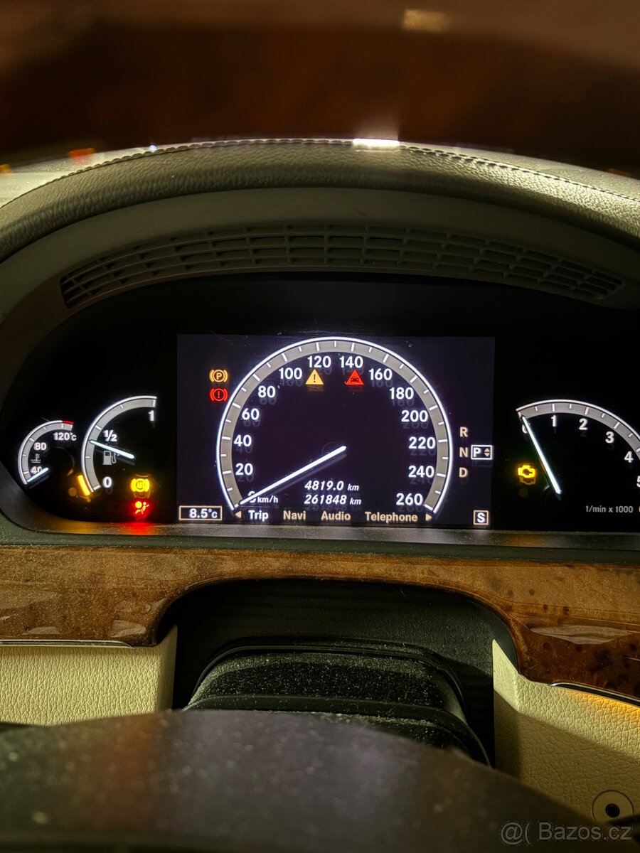 Mercedes-Benz S-Class (W221) - 3