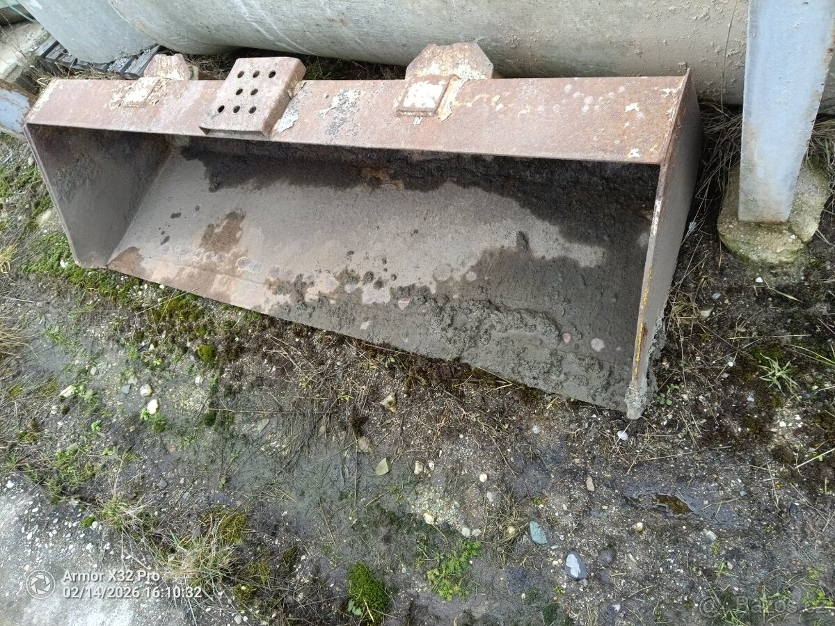 Lžíce na nakladač na Bobík - 3