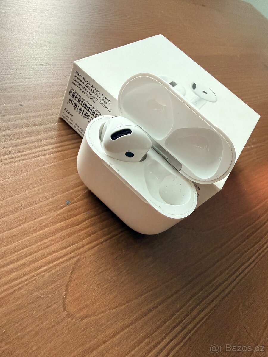 Apple AirPods - 3