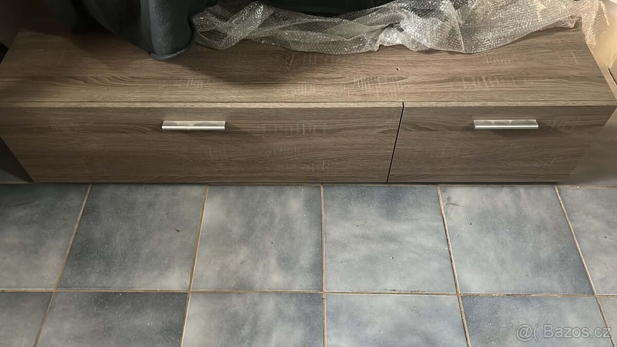 TV stolek / obývací stěna - 3