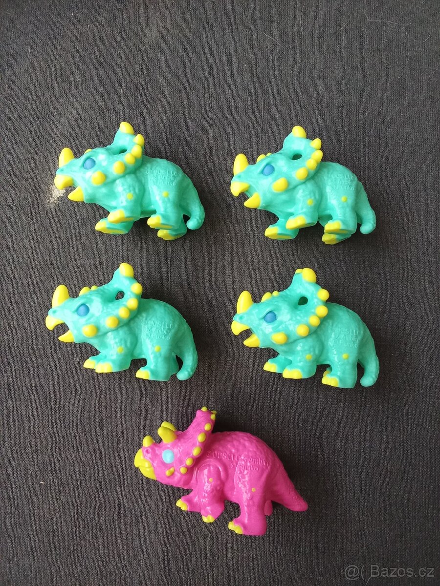 PRODEJ - Kinder Joy - DC - Stranger Things - Dinosauři - 3