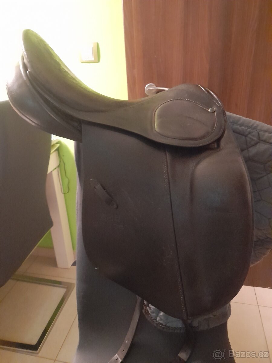 Prodám drezurní sedlo Stübben - 3