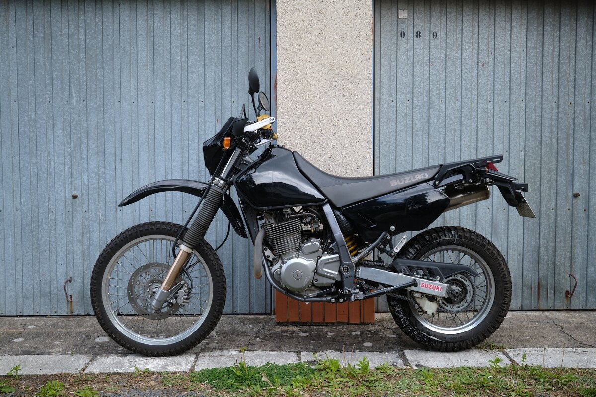 Suzuki DR 650 SE(SP46B)