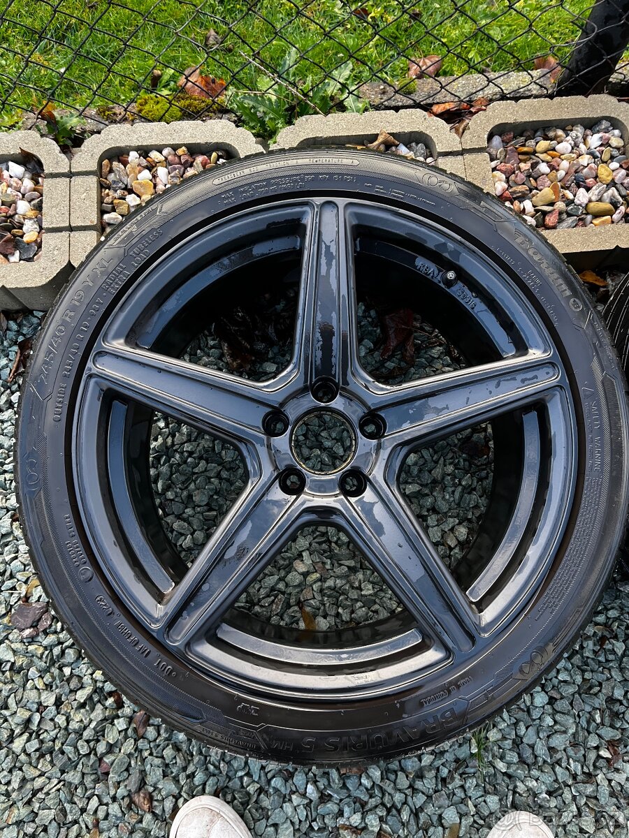 Kola na Mercedes Benz 245/45 R19 letni - 3