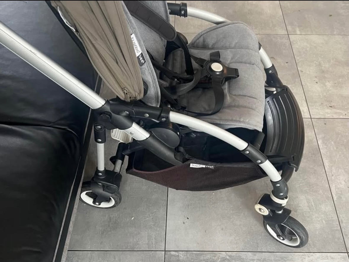 Kočárek BUGABOO BEE 5 zachovalý součástí taška a slída - 3