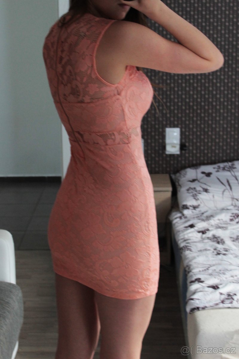 Lososové minišaty River Island - 3