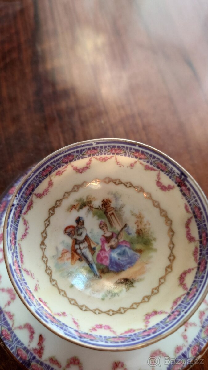 Starý porcelánový malovaný šálek - 3