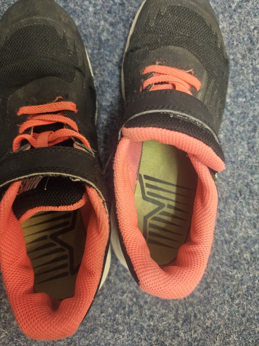 Tenisky Nike vel 33 - 3