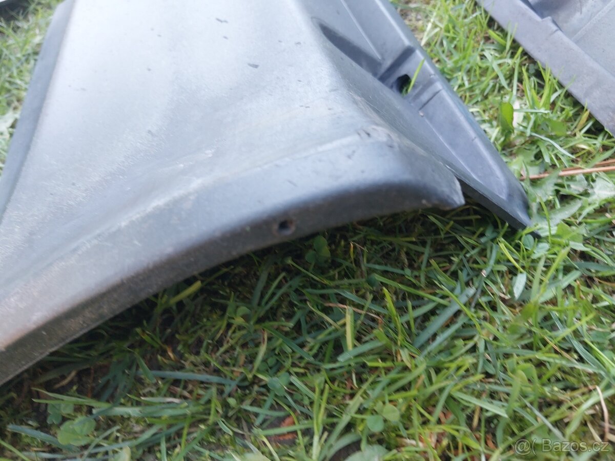 BMW e32 plastové prahy - 3