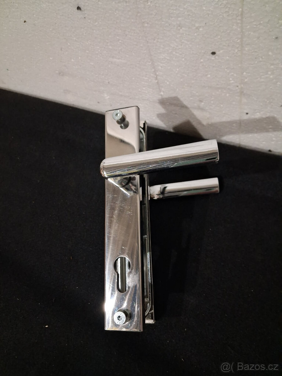 Bezpecnostni kovani klika-klika - 3