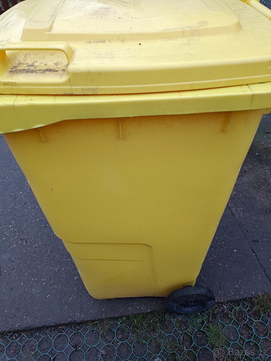 Žlutá popelnice 240l - 3
