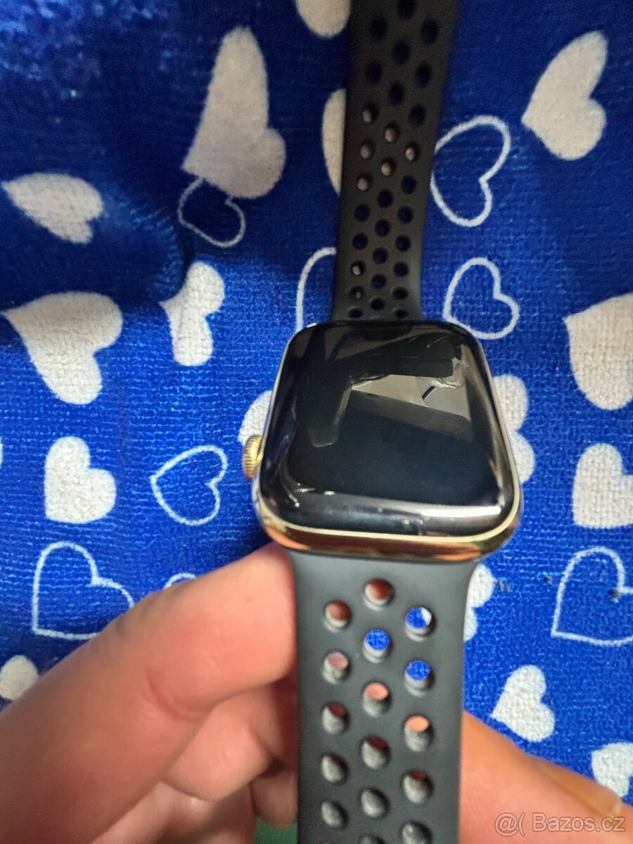 Apple Watch 8 Stainless Steel 45 mm. Top stav. - 3