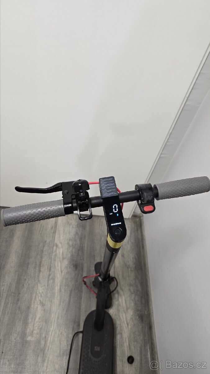 Xiaomi Mi Electric Scooter Pro 2 - 3
