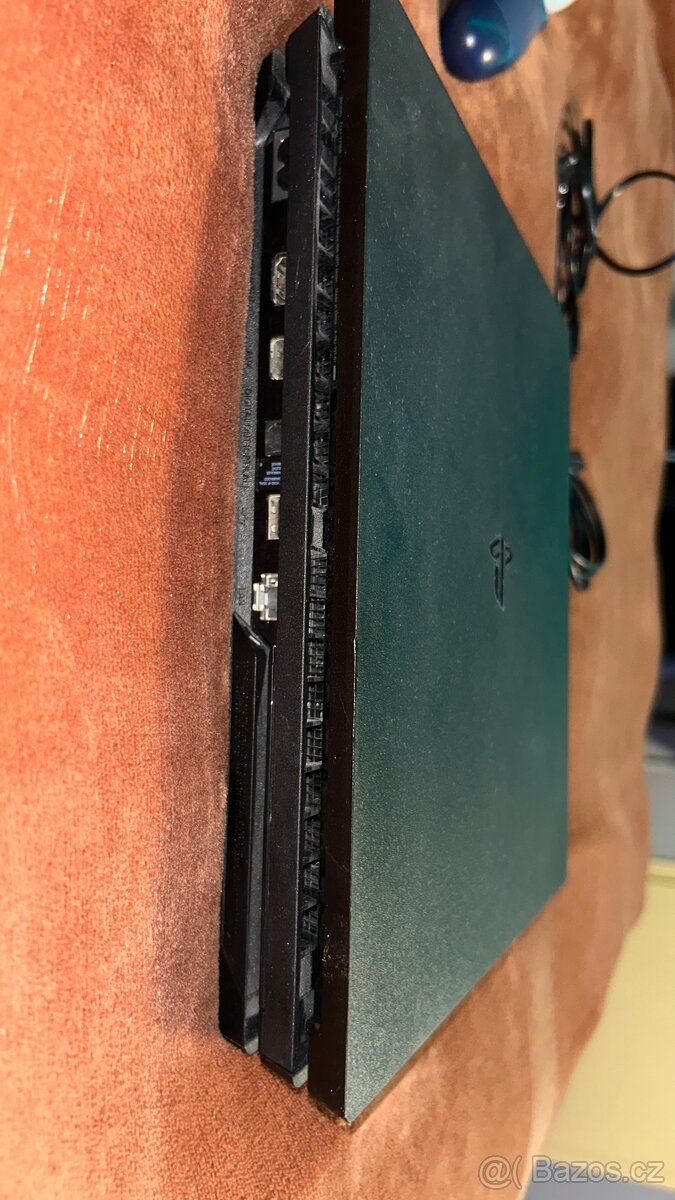 PS4 Pro - 3