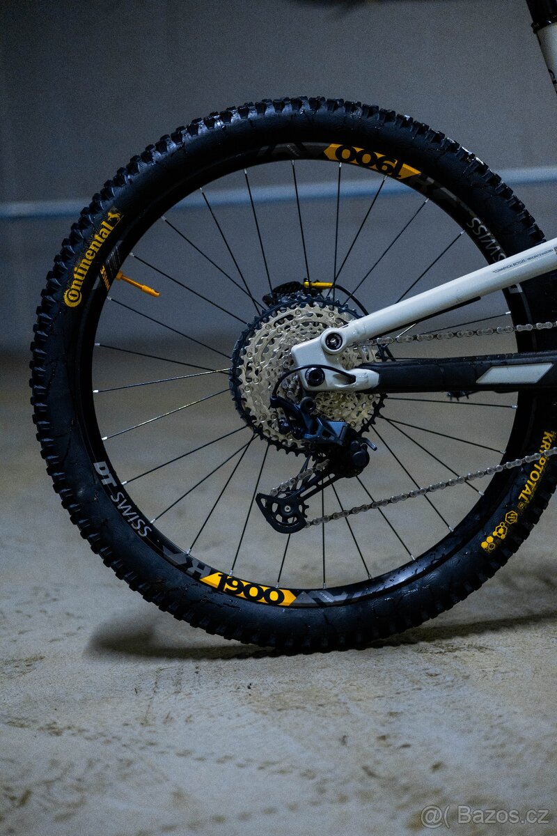 Commencal Clash 2024 - 3