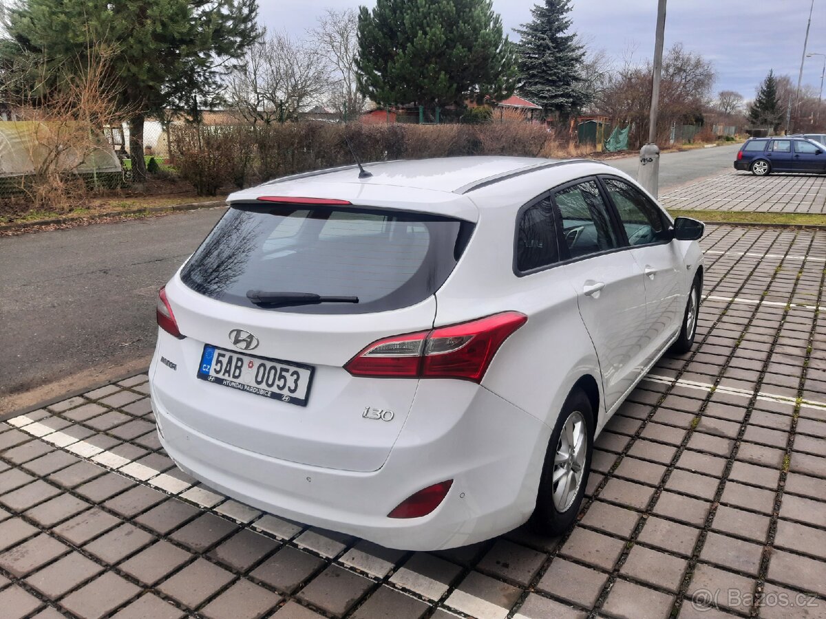 Hyundai i30 1.6CRDI 81kW, 2015, NOVÉ V ČR, DPH - 3