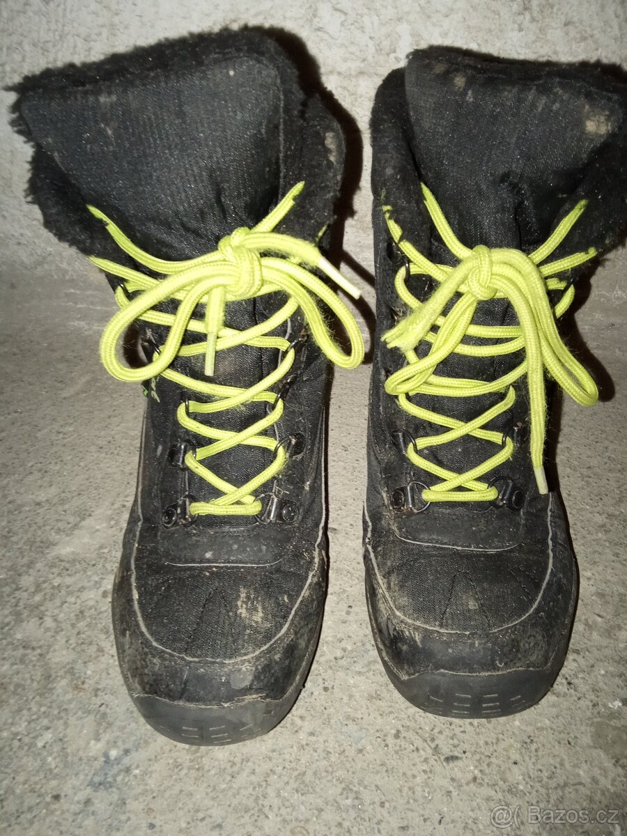 Prodám dětské tenisky a zimní boty - 3