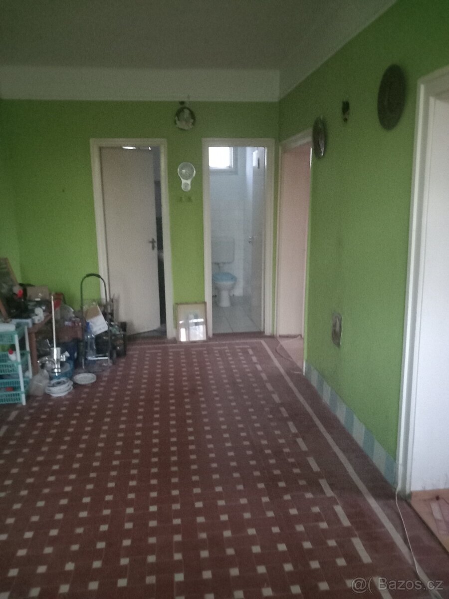 MAĎARSKO - Prodává se rodinný dům v centru obce Forró. - 3