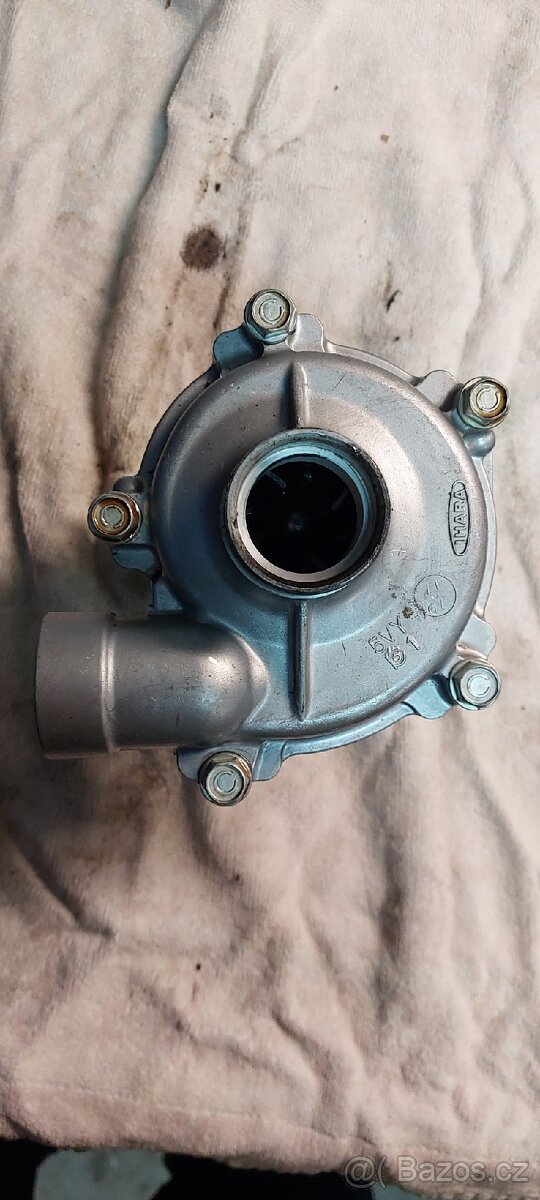 Vodní pumpa Yamaha FZ1 06 - 3