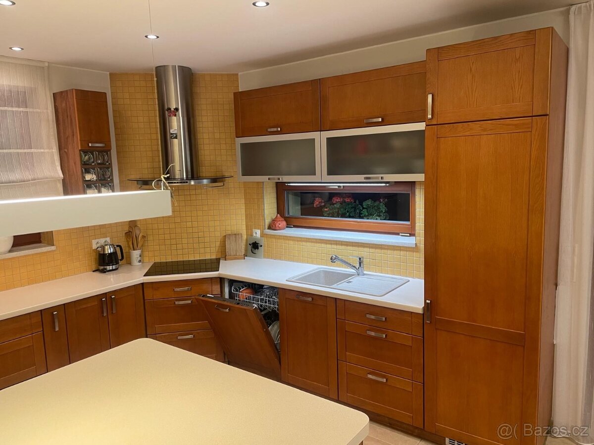 Kompletní kuchyňská linka včetně funkčních spotřebičů - 3