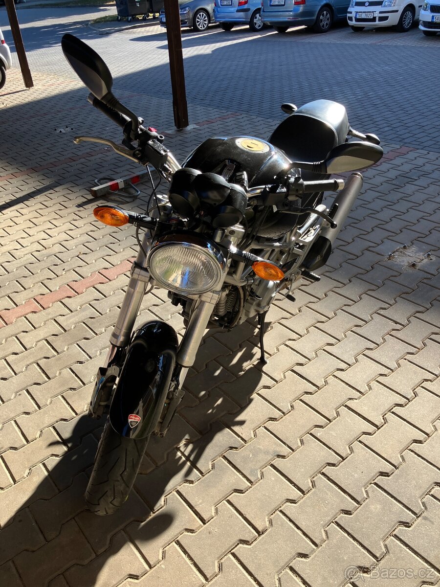 Ducati Monster 800ie - 3