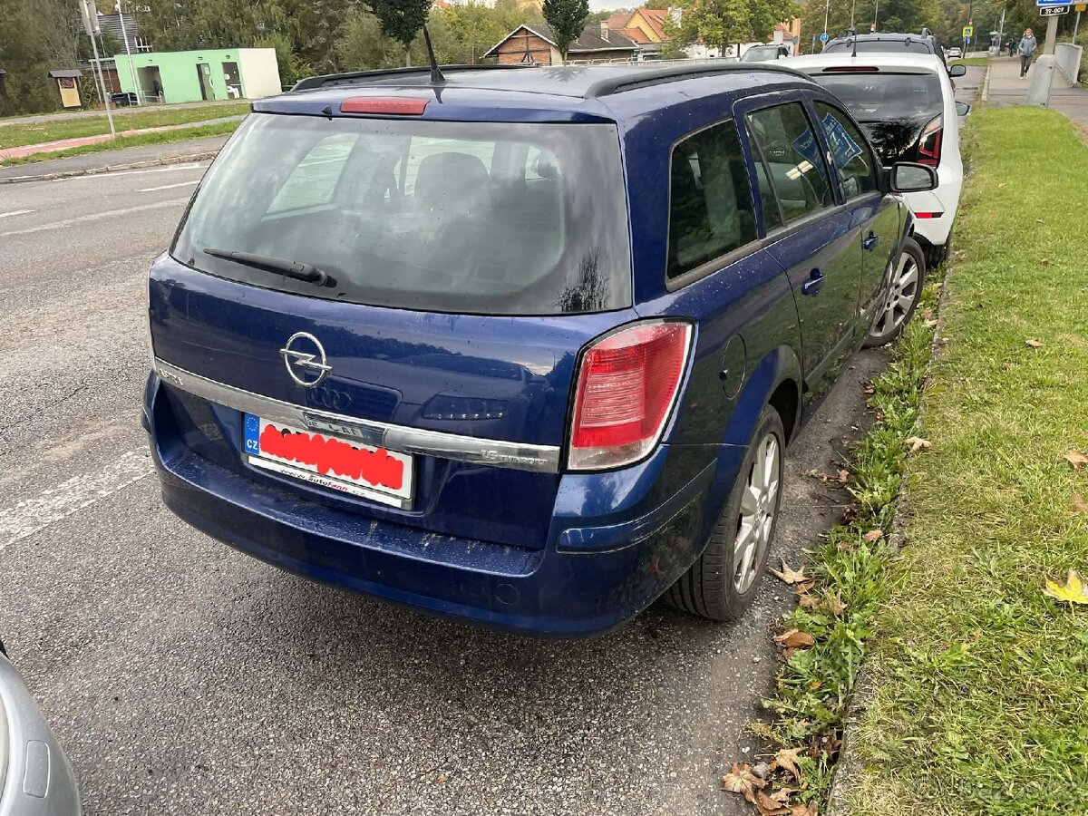 Opel Astra H - 3