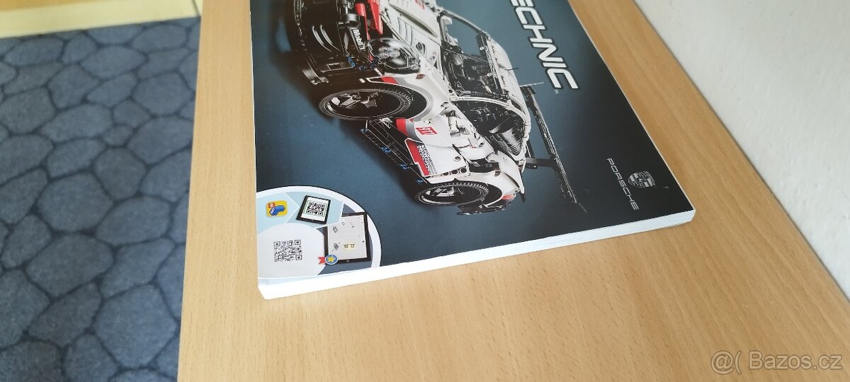 LEGO Technic 42096 - Porsche 911 RSR - 3