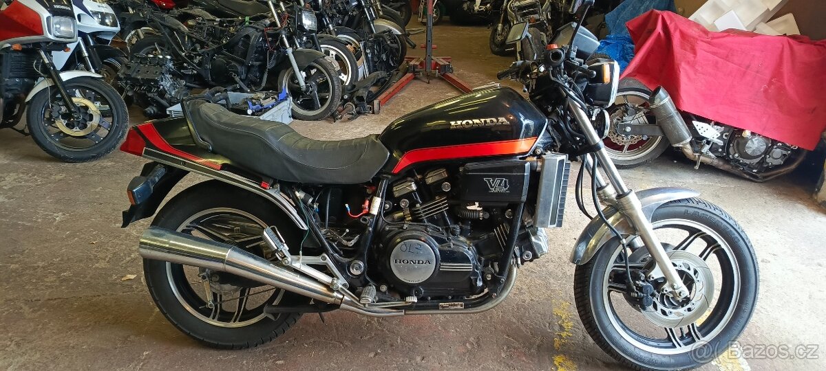 Honda vf 750 Sabre - 3