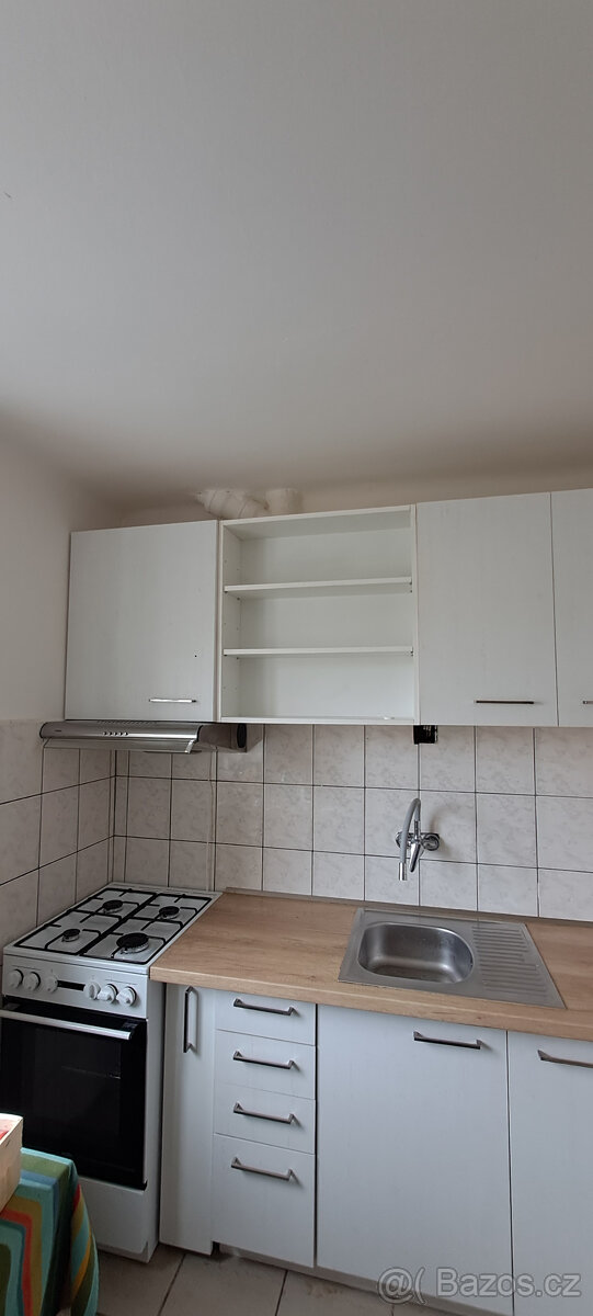 Kuchyň Oresi 4 roky stará. - 3