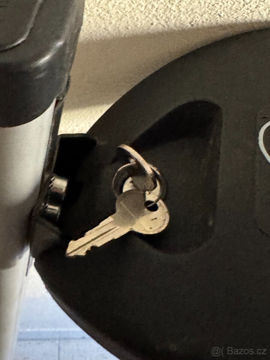 Hakr střešní nosiče Škoda Fabia II 2007-2014 Hatchback - 3