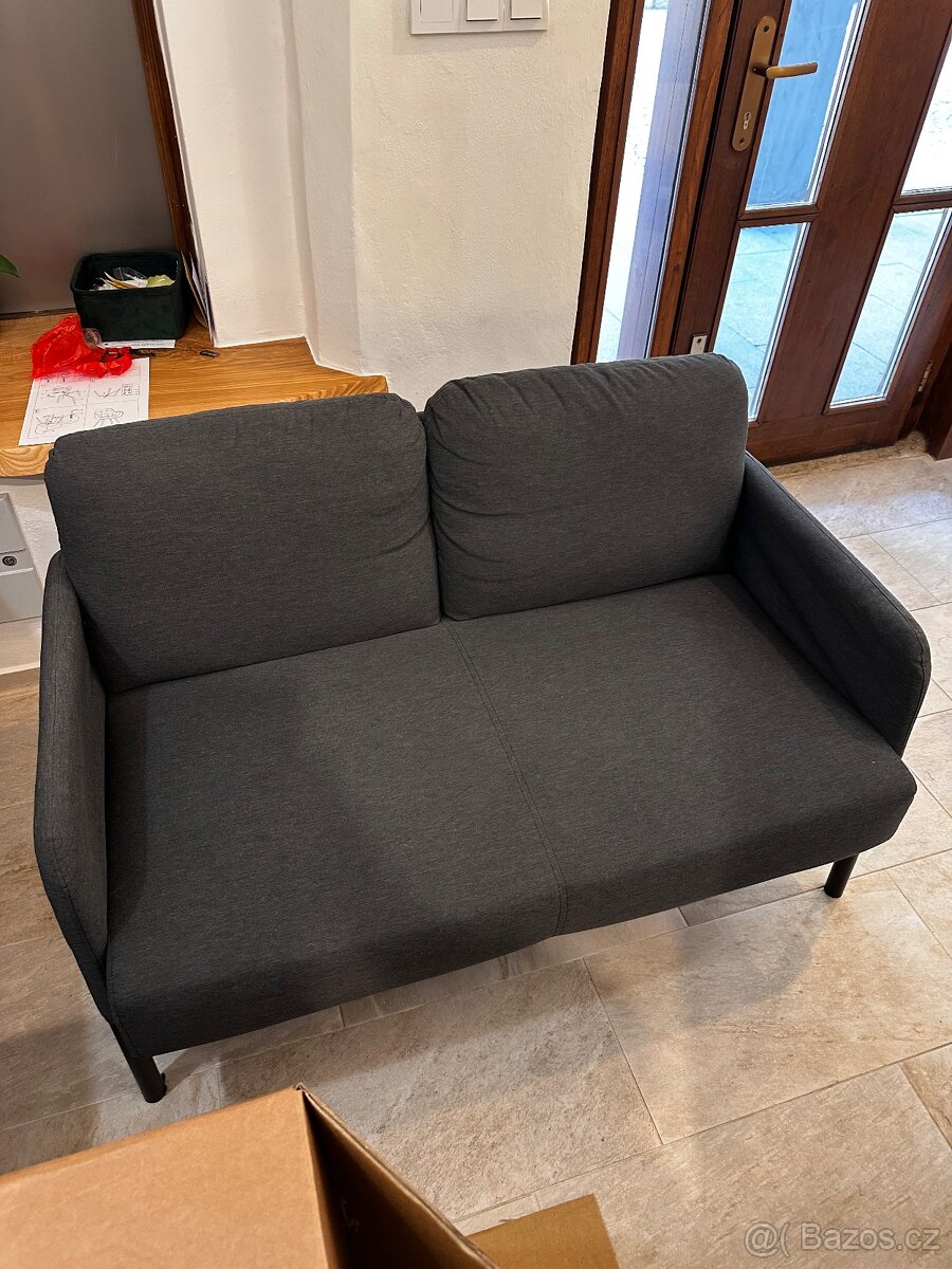 Dvoumístný gauč - 3