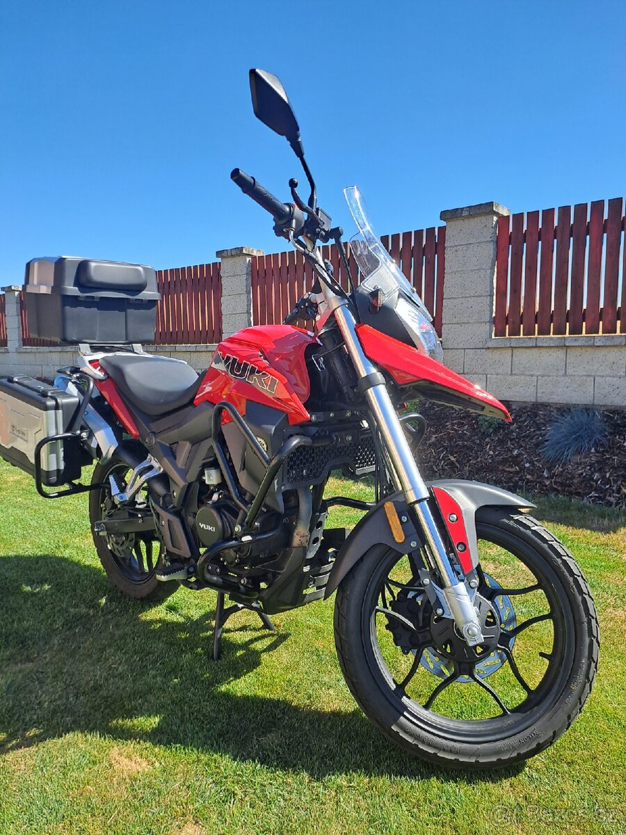 Yuki 125i XTR II - 3