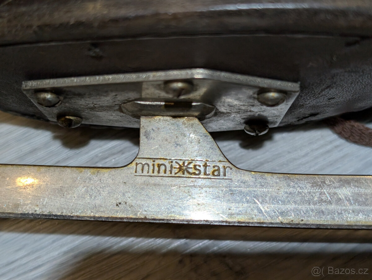 Starožitné dětské brusle - 3