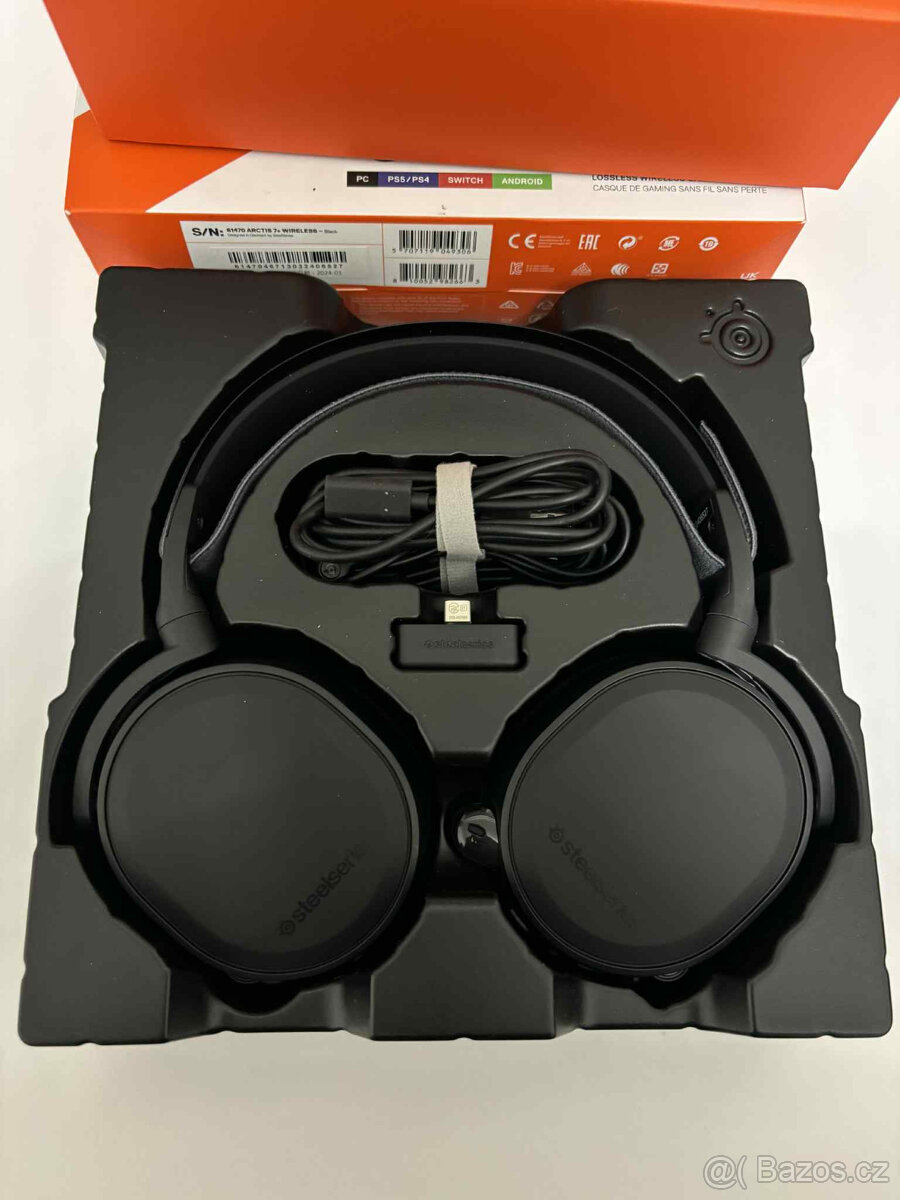 Sluchátka SteelSeries Arctis Nova 7+ - 3