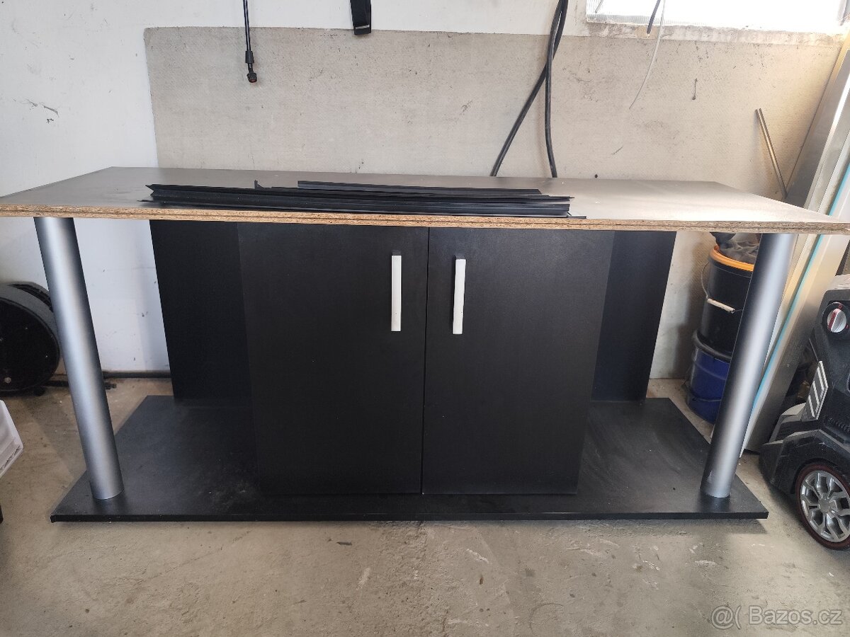 ZAŘÍZENÉ AKVÁRIUM - 3