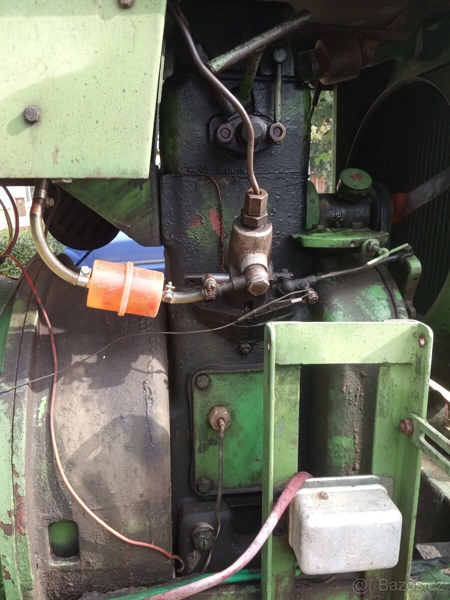 Traktor Slavia 1S100k sleva - 3