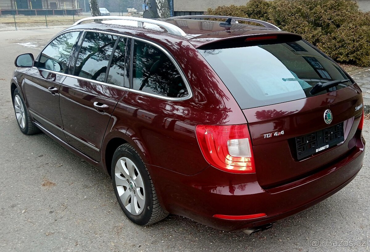 Superb Combi 2.0 TDi DSG 4x4 99 000 Km. - 3