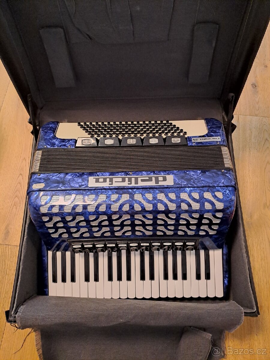 Prodám akordeon Delicia Carmen 24 - 3