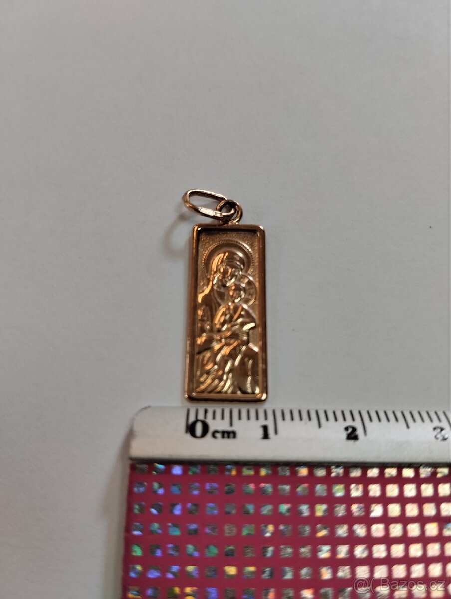 Zlatý přívěsek - 3