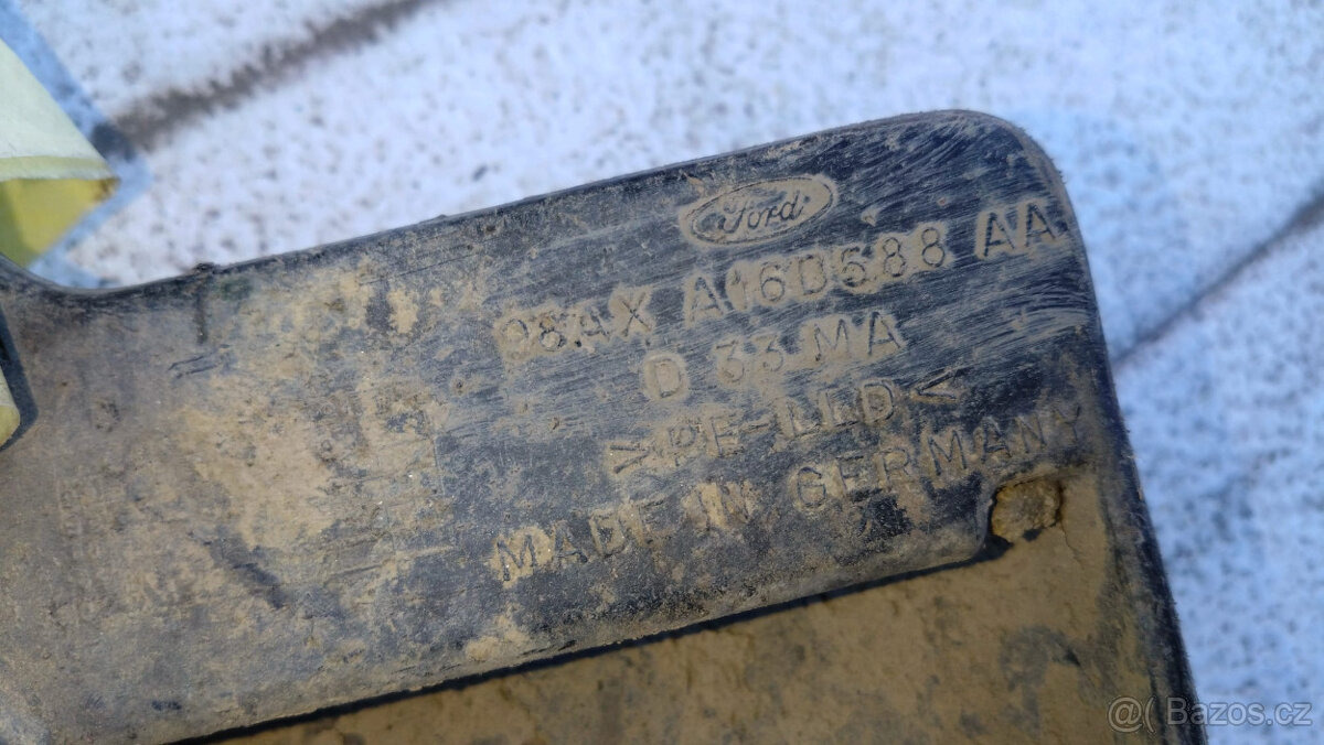 Ford Focus Mk1 zástěrky zadní 3dv/5dv - 3