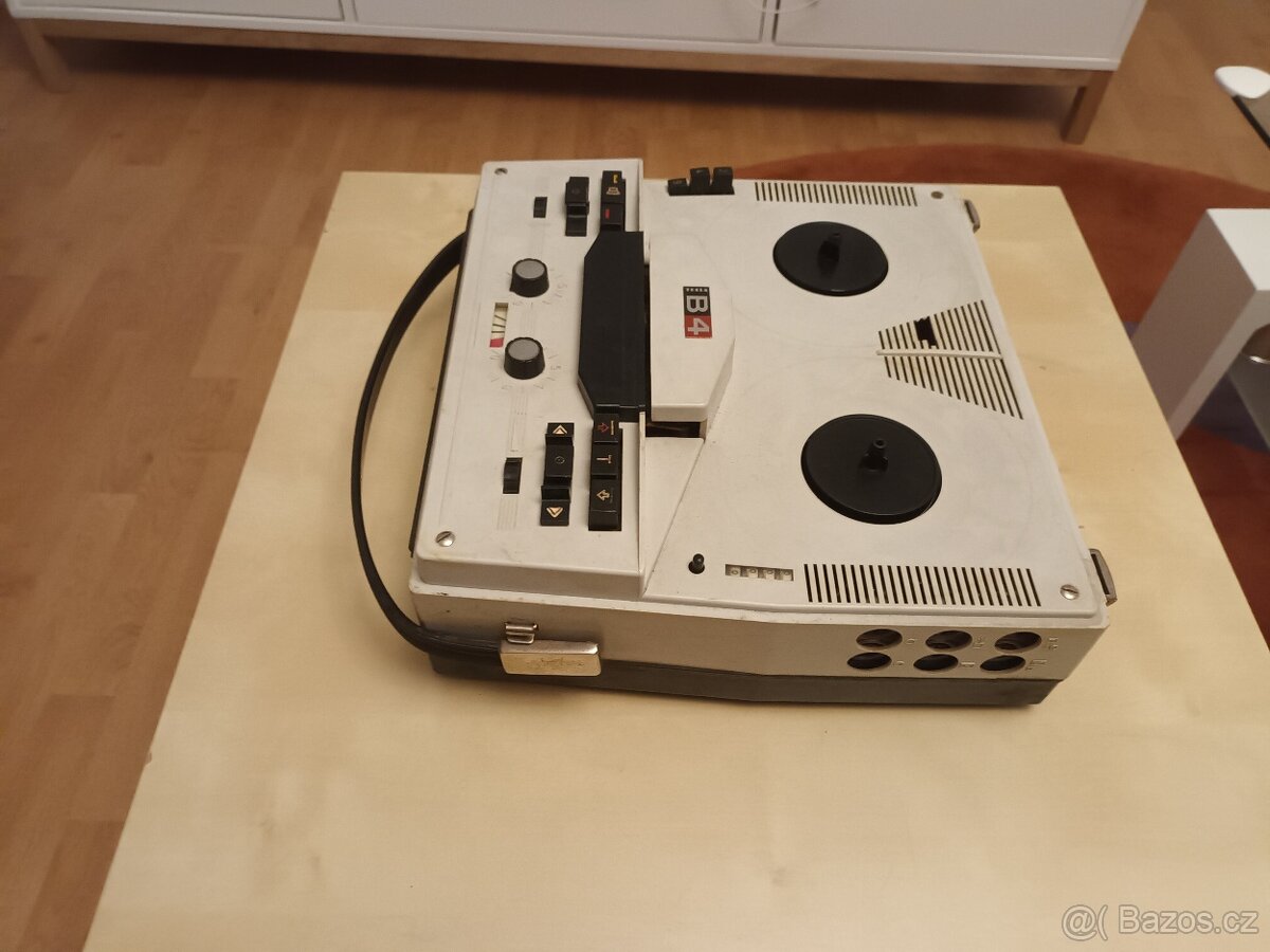 Magnetofon Tesla B4 - 3