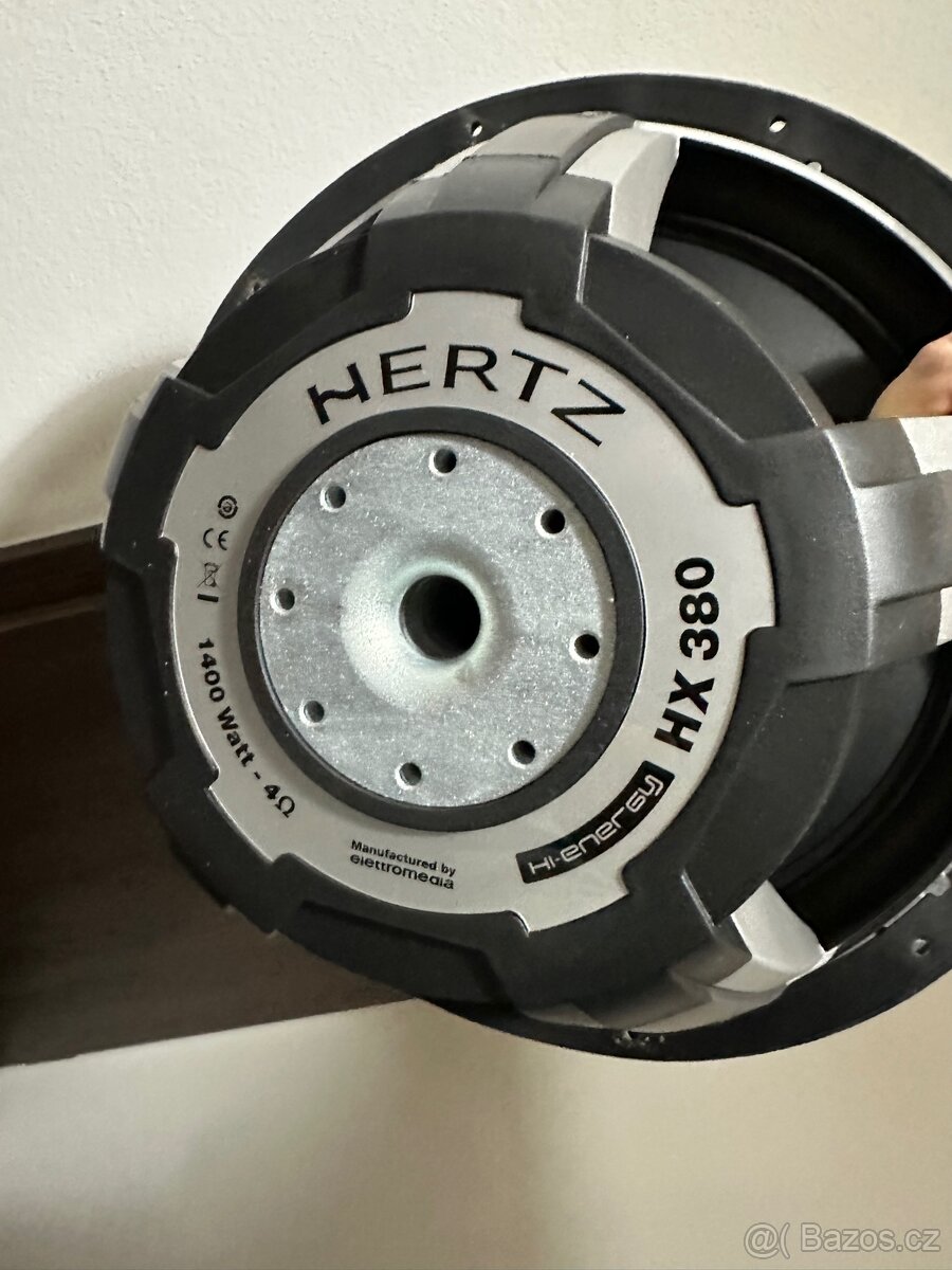 Prodám subwoofer Hertz HX380 - 3
