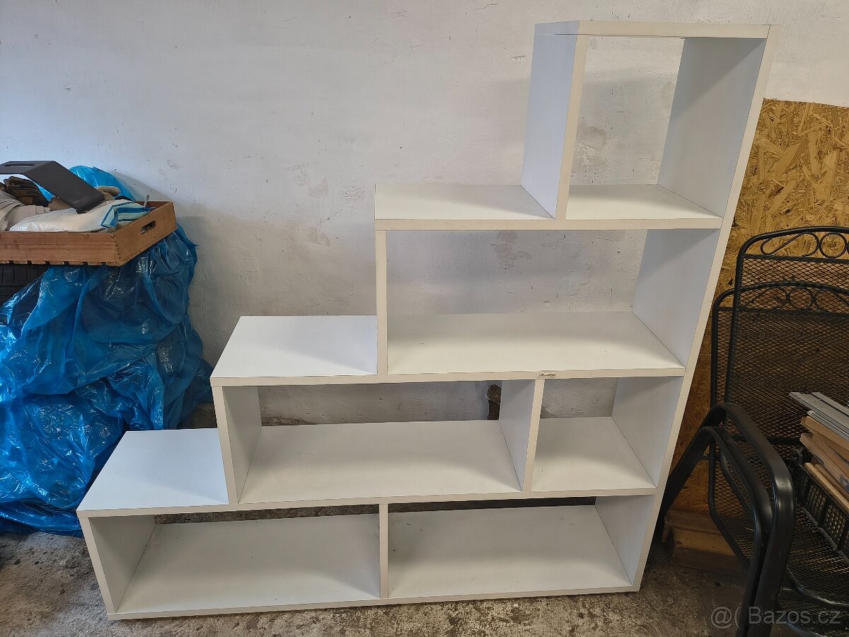 Regál - 3