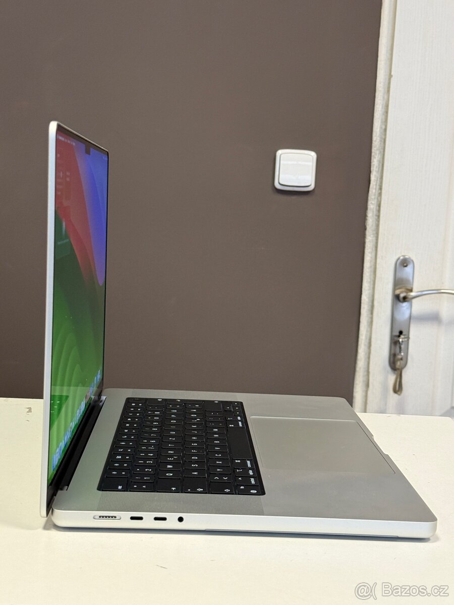 MacBook 16” M1 PRO 2021 - 3